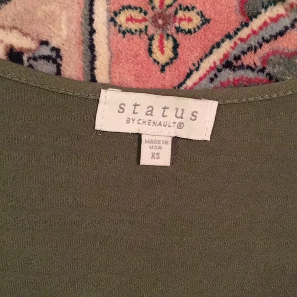 Bloomingdales Top - Picture 2 of 4